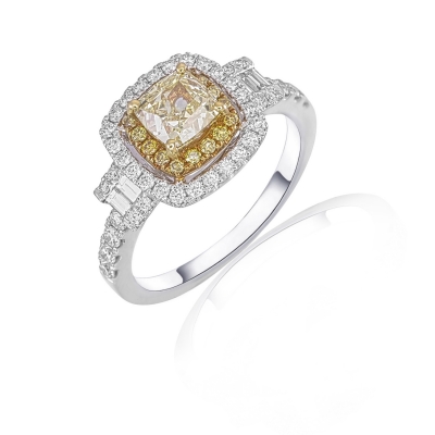 Fancy Light Yellow Diamond Ring